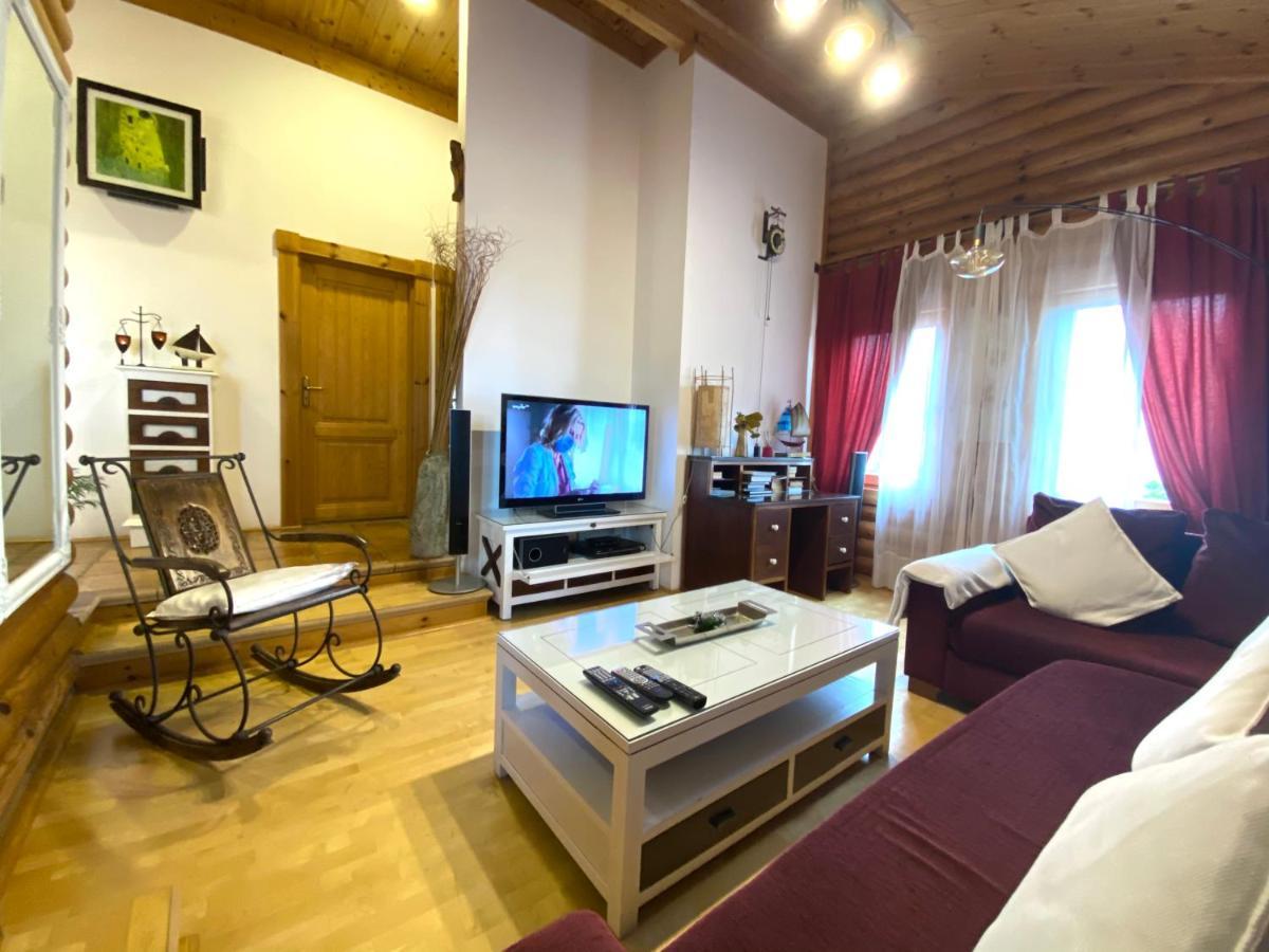 Nordic House Near The Beach In Quiet Neighborhood, All Amenities تاكورونتي المظهر الخارجي الصورة