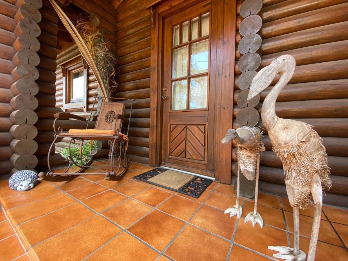 Nordic House Near The Beach In Quiet Neighborhood, All Amenities تاكورونتي المظهر الخارجي الصورة